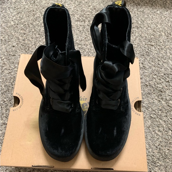 Dr Martens Molly Velvet Platform Boots - Picture 6 of 7